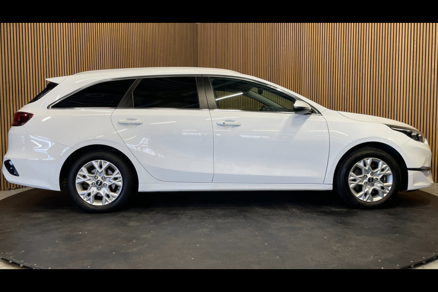 Kia Ceed Sportswagon 1.5 T-GDi DynamicPlusLine|160PK|TREKH|STOEL+STUURVERW|CARPLAY|CAMERA|CLIMATE+CRUISE|1 EIG.|INC.BTW|ORG.NL|NAP