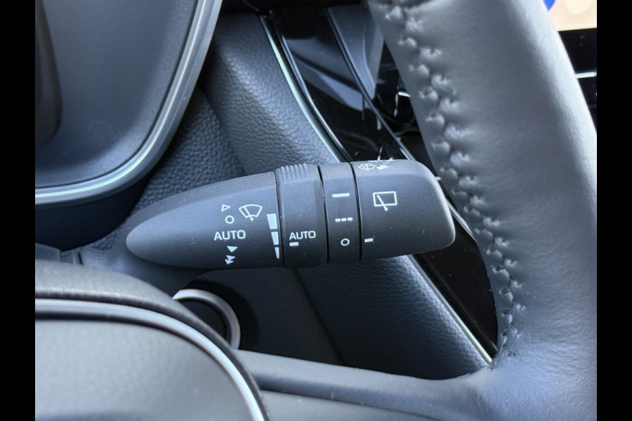 Toyota Corolla Touring Sports Hybrid 140 Dynamic | Navi | ACC | Camera | Keyless | LED | 17 inch