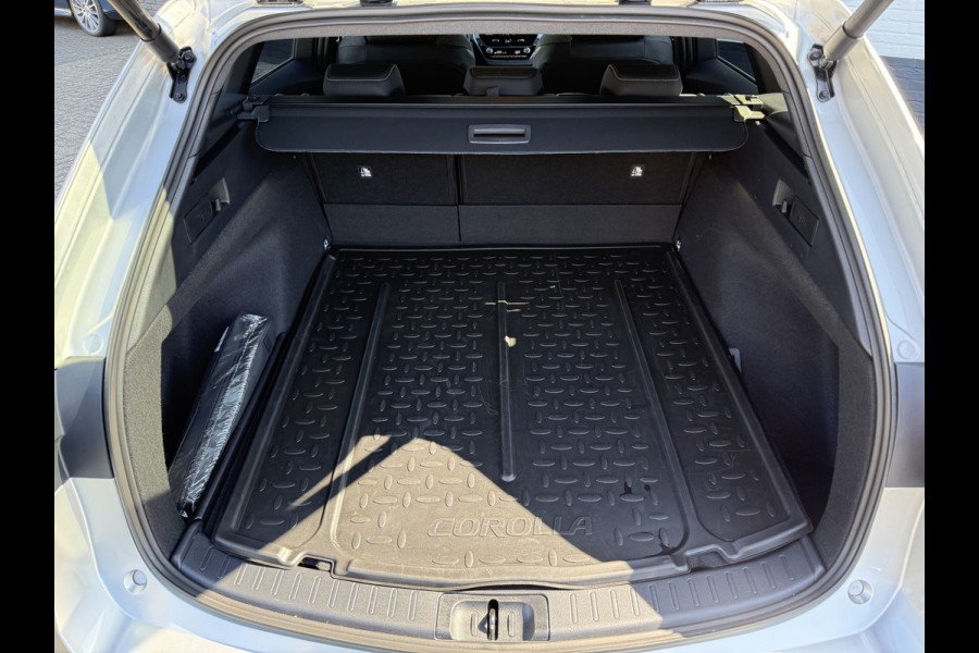 Toyota Corolla Touring Sports Hybrid 140 Dynamic | Navi | ACC | Camera | Keyless | LED | 17 inch