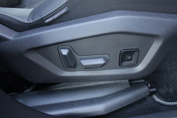 Peugeot E-5008 LAUNCH EDITION GT 325PK Dual Motor 73 kWh | PANORAMA SCHUIF / KANTELDAK | LEDEREN BEKLEDING NAPPA | ELEKTRISCH VERSTELBARE VOOR STOELEN, MET GEHEUGENFUNCTIE OP BESTUURDERSSTOEL | STOEL VERWARMING | STOEL MASAGE | ACHTERBANK VERWARMING | STUUR VERWARMING | WARMTE POMP | ALARM SYSTEEM | DRAADLOOS APPLE CARPLAY / ANDROID AUTO | DRAADLOZE TELEFOONLADER | VISIOPARK 360° HD CAMERA'S | DRIVE ASSIST 2.0 SEMI-AUTONOOMRIJDEN | SFEER VERLICHTING | DRAADLOZE TELEFOONLADER | ADAPTIVE CRUISE CONTROL | DODEHOEK DETECTIE | 7-PERSOONS |