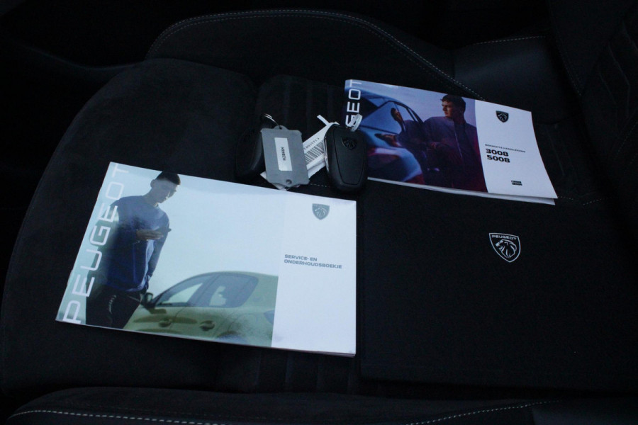 Peugeot E-5008 LAUNCH EDITION GT 325PK Dual Motor 73 kWh | PANORAMA SCHUIF / KANTELDAK | LEDEREN BEKLEDING NAPPA | ELEKTRISCH VERSTELBARE VOOR STOELEN, MET GEHEUGENFUNCTIE OP BESTUURDERSSTOEL | STOEL VERWARMING | STOEL MASAGE | ACHTERBANK VERWARMING | STUUR VERWARMING | WARMTE POMP | ALARM SYSTEEM | DRAADLOOS APPLE CARPLAY / ANDROID AUTO | DRAADLOZE TELEFOONLADER | VISIOPARK 360° HD CAMERA'S | DRIVE ASSIST 2.0 SEMI-AUTONOOMRIJDEN | SFEER VERLICHTING | DRAADLOZE TELEFOONLADER | ADAPTIVE CRUISE CONTROL | DODEHOEK DETECTIE | 7-PERSOONS |