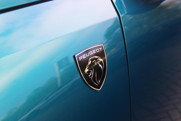 Peugeot E-5008 LAUNCH EDITION GT 325PK Dual Motor 73 kWh | PANORAMA SCHUIF / KANTELDAK | LEDEREN BEKLEDING NAPPA | ELEKTRISCH VERSTELBARE VOOR STOELEN, MET GEHEUGENFUNCTIE OP BESTUURDERSSTOEL | STOEL VERWARMING | STOEL MASAGE | ACHTERBANK VERWARMING | STUUR VERWARMING | WARMTE POMP | ALARM SYSTEEM | DRAADLOOS APPLE CARPLAY / ANDROID AUTO | DRAADLOZE TELEFOONLADER | VISIOPARK 360° HD CAMERA'S | DRIVE ASSIST 2.0 SEMI-AUTONOOMRIJDEN | SFEER VERLICHTING | DRAADLOZE TELEFOONLADER | ADAPTIVE CRUISE CONTROL | DODEHOEK DETECTIE | 7-PERSOONS |