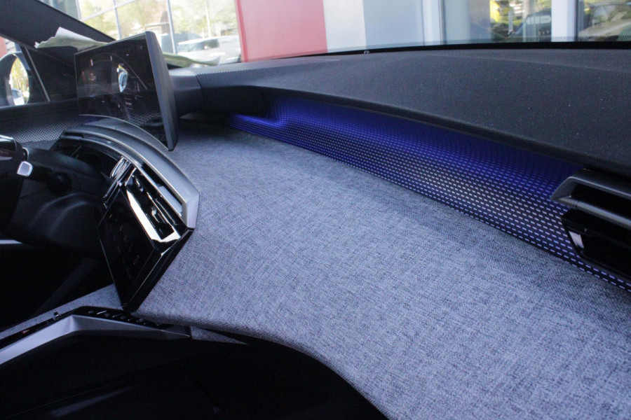 Peugeot E-5008 LAUNCH EDITION GT 325PK Dual Motor 73 kWh | PANORAMA SCHUIF / KANTELDAK | LEDEREN BEKLEDING NAPPA | ELEKTRISCH VERSTELBARE VOOR STOELEN, MET GEHEUGENFUNCTIE OP BESTUURDERSSTOEL | STOEL VERWARMING | STOEL MASAGE | ACHTERBANK VERWARMING | STUUR VERWARMING | WARMTE POMP | ALARM SYSTEEM | DRAADLOOS APPLE CARPLAY / ANDROID AUTO | DRAADLOZE TELEFOONLADER | VISIOPARK 360° HD CAMERA'S | DRIVE ASSIST 2.0 SEMI-AUTONOOMRIJDEN | SFEER VERLICHTING | DRAADLOZE TELEFOONLADER | ADAPTIVE CRUISE CONTROL | DODEHOEK DETECTIE | 7-PERSOONS |