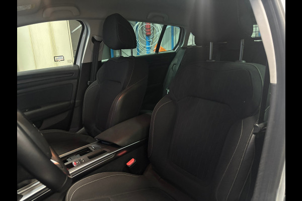 Renault Mégane Estate 1.3 TCe Limited Clima | Cruise | Navi | PDC