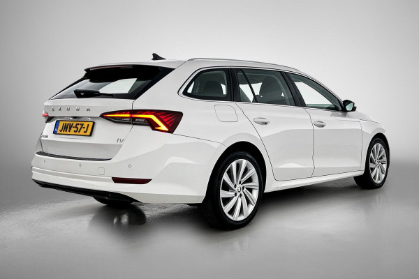 Škoda Octavia Combi 1.4 TSI iV PHEV Sportline Business(Goed OnderH, Carplay/ Android, Camera, Elektrische Stoelen, StoelV, Etc)