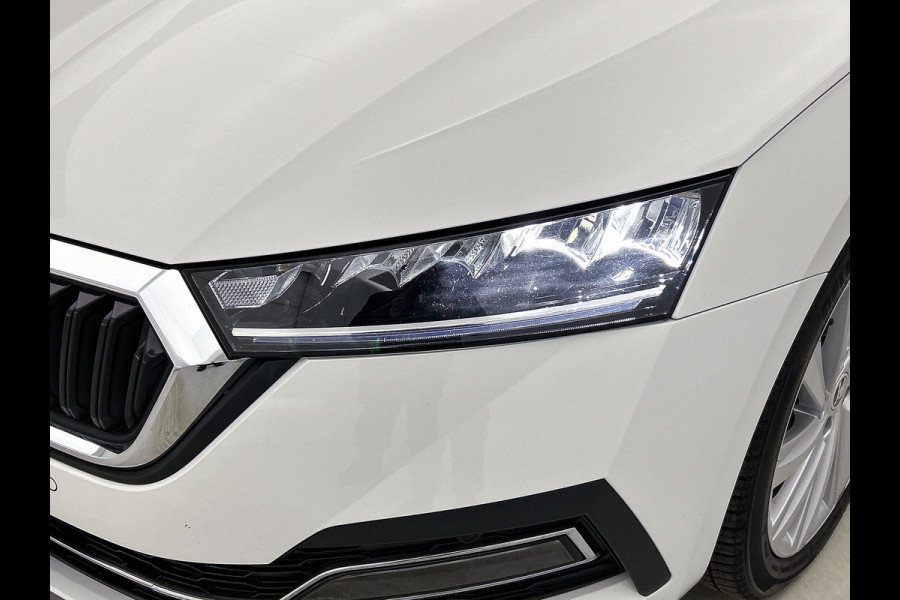 Škoda Octavia Combi 1.4 TSI iV PHEV Sportline Business(Goed OnderH, Carplay/ Android, Camera, Elektrische Stoelen, StoelV, Etc)