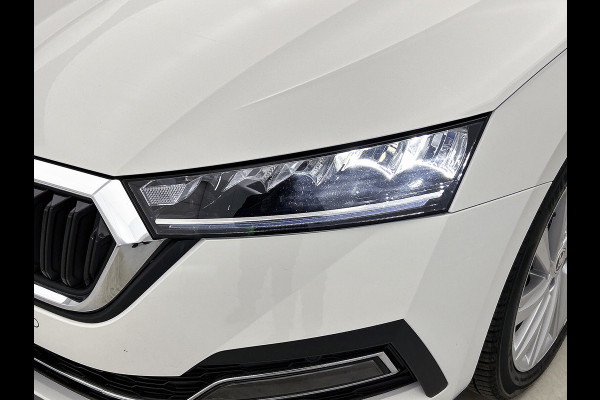 Škoda Octavia Combi 1.4 TSI iV PHEV Sportline Business(Goed OnderH, Carplay/ Android, Camera, Elektrische Stoelen, StoelV, Etc)
