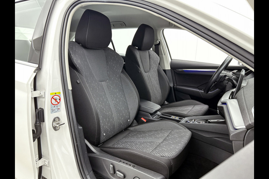 Škoda Octavia Combi 1.4 TSI iV PHEV Sportline Business(Goed OnderH, Carplay/ Android, Camera, Elektrische Stoelen, StoelV, Etc)