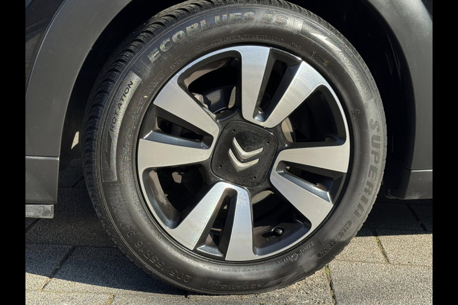 Citroën C3 1.2 PureTech S&S Feel - Navigatie / Apple Carplay I LED I PDC I Sport velgen I Comfort pakket I Nwe APK 04-2027