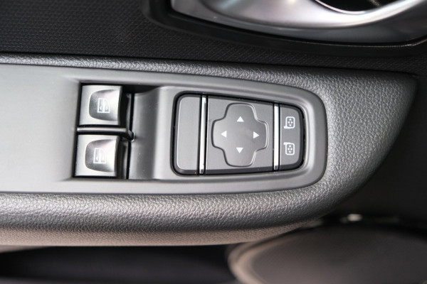 Renault Clio Estate 0.9 TCe Zen - N.A.P. Airco, Cruise, Navi.