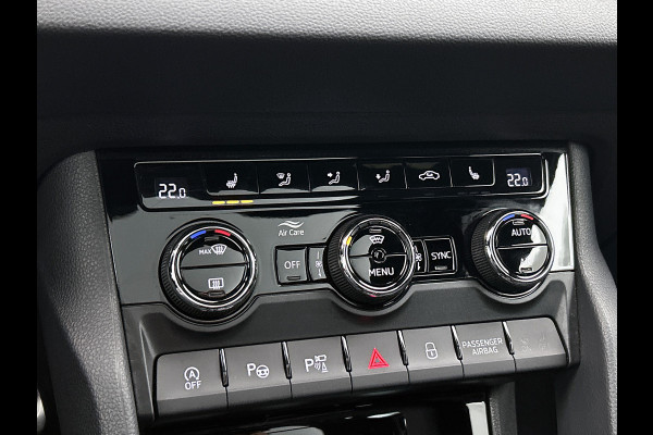 Škoda Karoq 1.5 TSI ACT Sportline Business | PANORAMADAK | 360 CAMERA | WINTERPACK | KEYLESS | NAVI | ELEKTR. ACHTERKLEP