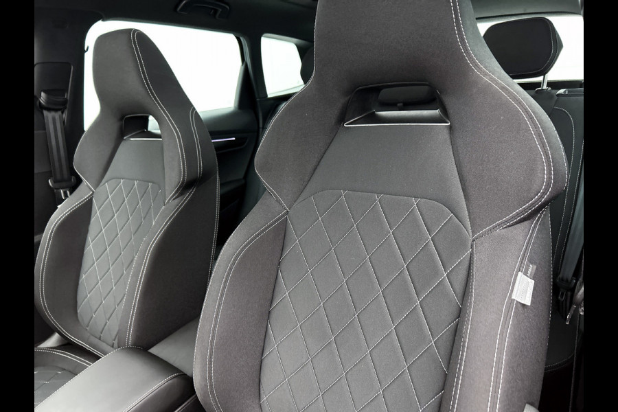 Škoda Karoq 1.5 TSI ACT Sportline Business | PANORAMADAK | 360 CAMERA | WINTERPACK | KEYLESS | NAVI | ELEKTR. ACHTERKLEP