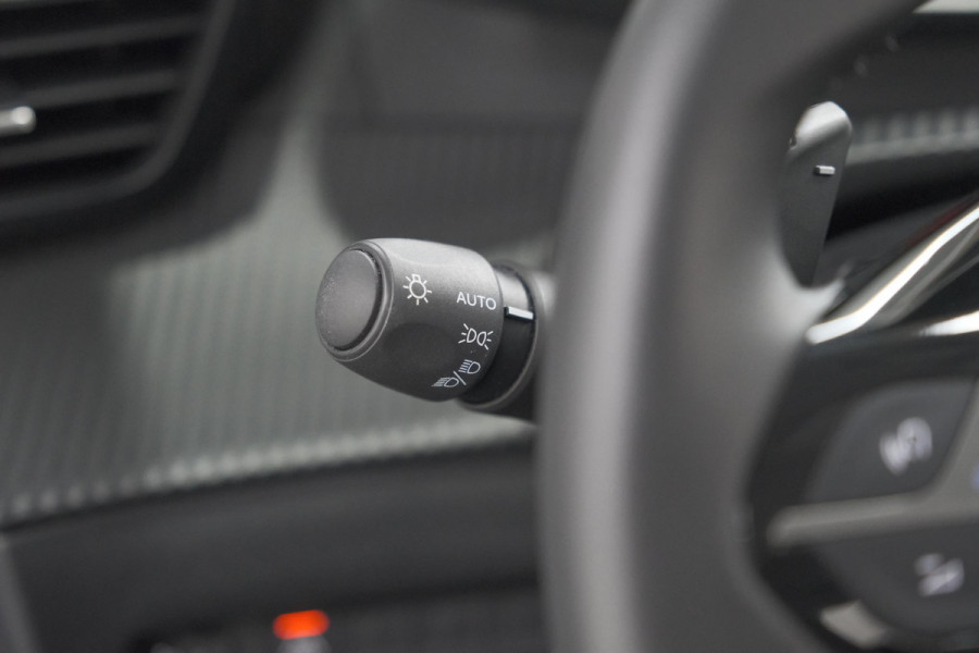 Peugeot 208 PureTech 100 EAT8 Allure Pack | Camera | Navigatie | Apple Carplay | Parkeersensoren