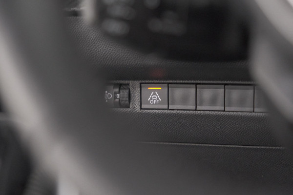 Peugeot 208 PureTech 100 EAT8 Allure Pack | Camera | Navigatie | Apple Carplay | Parkeersensoren