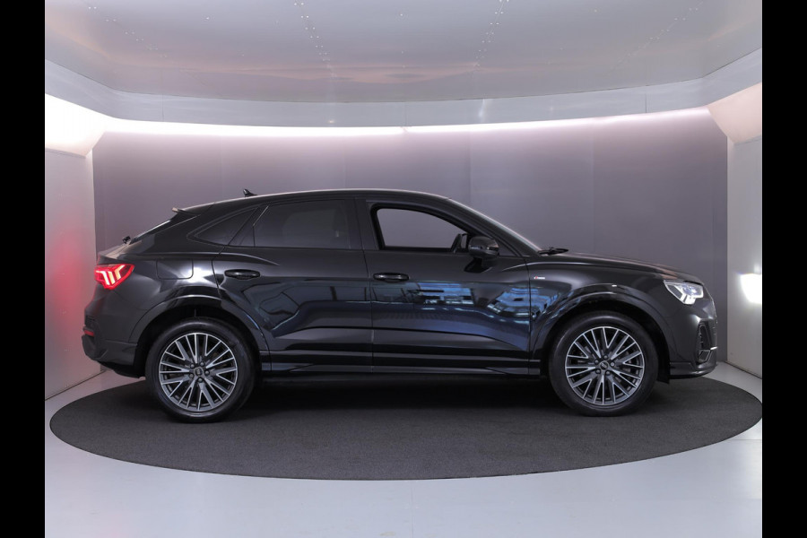Audi Q3 Sportback 45 TFSI e S Edition 245pk | Navigatie | Lederen bekleding | Elektrisch verstelbare voorstoelen | 360° Camera | Adaptief demping systeem | S line interieur
