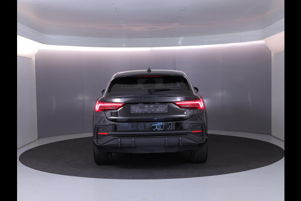 Audi Q3 Sportback 45 TFSI e S Edition 245pk | Navigatie | Lederen bekleding | Elektrisch verstelbare voorstoelen | 360° Camera | Adaptief demping systeem | S line interieur