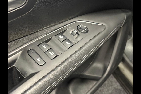 Peugeot 3008 1.2 PureTech Allure*cruise-control*Camera*PDC*LED*Apple/ Android*