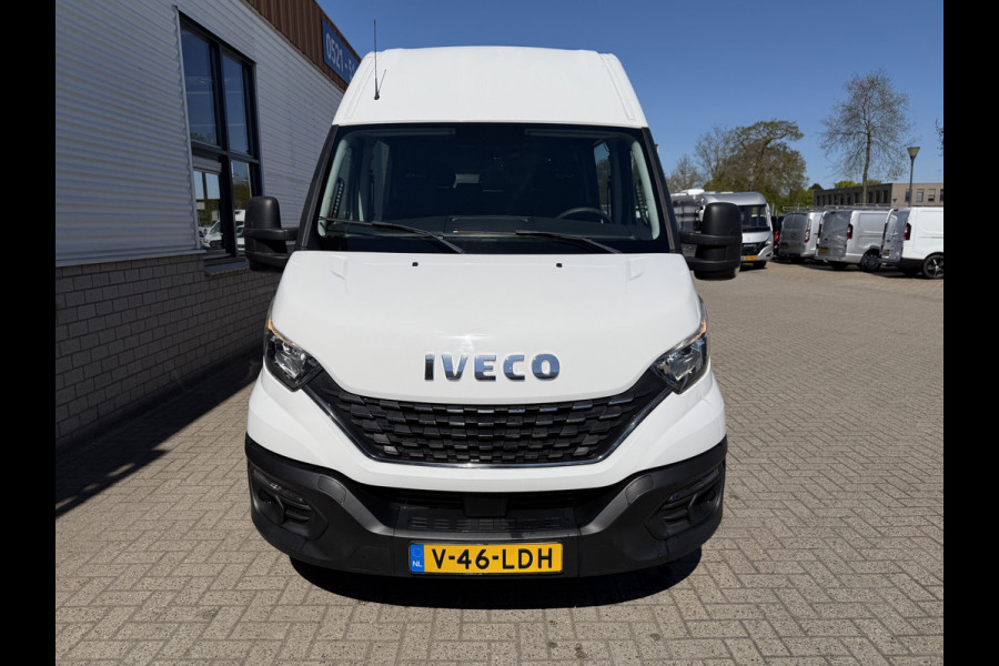 Iveco Daily 35S14V 2.3 automaat 410 L4H2 DC 6 persoons / vaste prijs rijklaar € 29.950 ex btw / ideale motorsport bus / euro 6 / bpm vrij / cruise en climate control / trekhaak 3500 kg !