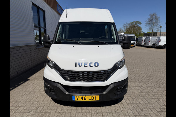 Iveco Daily 35S14V 2.3 automaat 410 L4H2 DC 6 persoons / vaste prijs rijklaar € 29.950 ex btw / ideale motorsport bus / euro 6 / bpm vrij / cruise en climate control / trekhaak 3500 kg !