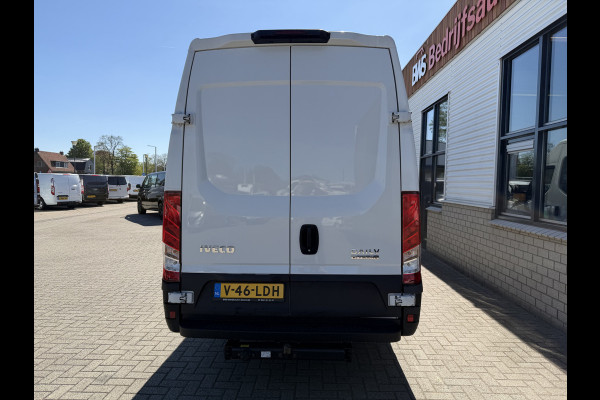 Iveco Daily 35S14V 2.3 automaat 410 L4H2 DC 6 persoons / vaste prijs rijklaar € 29.950 ex btw / ideale motorsport bus / euro 6 / bpm vrij / cruise en climate control / trekhaak 3500 kg !