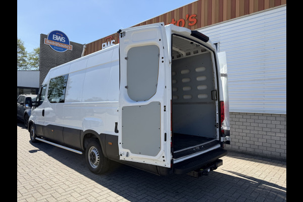 Iveco Daily 35S14V 2.3 automaat 410 L4H2 DC 6 persoons / vaste prijs rijklaar € 29.950 ex btw / ideale motorsport bus / euro 6 / bpm vrij / cruise en climate control / trekhaak 3500 kg !