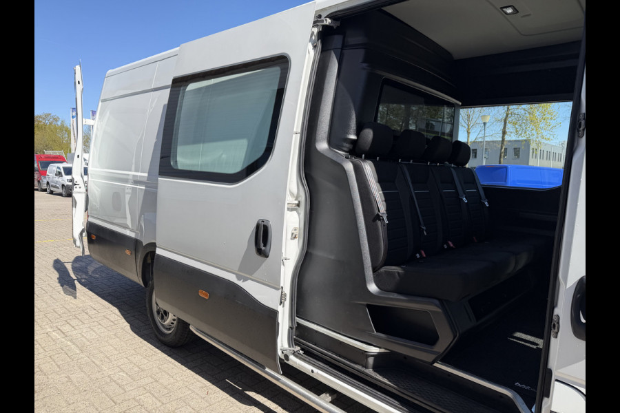 Iveco Daily 35S14V 2.3 automaat 410 L4H2 DC 6 persoons / vaste prijs rijklaar € 29.950 ex btw / ideale motorsport bus / euro 6 / bpm vrij / cruise en climate control / trekhaak 3500 kg !