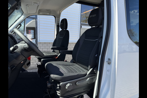 Iveco Daily 35S14V 2.3 automaat 410 L4H2 DC 6 persoons / vaste prijs rijklaar € 29.950 ex btw / ideale motorsport bus / euro 6 / bpm vrij / cruise en climate control / trekhaak 3500 kg !