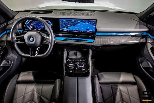 BMW 5 Serie Touring 520i|M-sport|Pano|H&K|Fis €68.000|1e eig