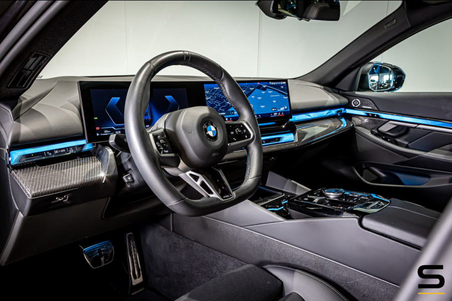 BMW 5 Serie Touring 520i|M-sport|Pano|H&K|Fis €68.000|1e eig