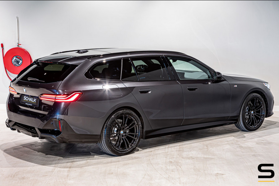 BMW 5 Serie Touring 520i|M-sport|Pano|H&K|Fis €68.000|1e eig