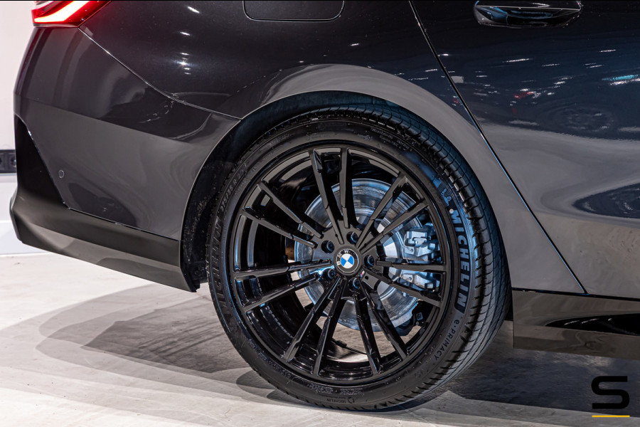 BMW 5 Serie Touring 520i|M-sport|Pano|H&K|Fis €68.000|1e eig