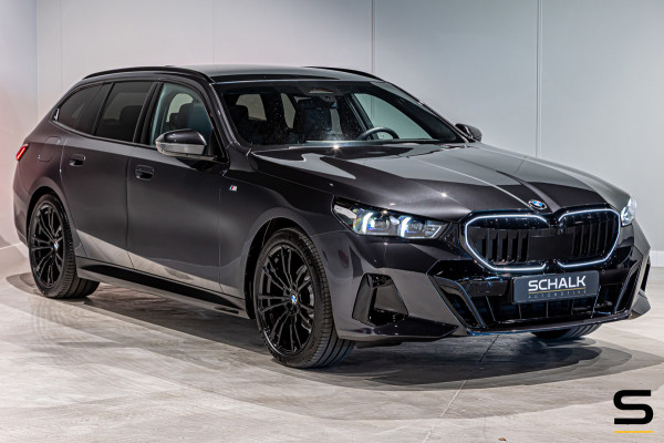 BMW 5 Serie Touring 520i|M-sport|Pano|H&K|Fis €68.000|1e eig