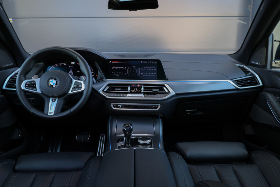 BMW X5 xDrive45e High Executive | BTW | PANO | H&K | 360 | LASER | LUCHTVERING | ELEK TREKHAAK | STOEL/STUURVERW |