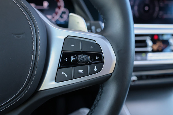 BMW X5 xDrive45e High Executive | BTW | PANO | H&K | 360 | LASER | LUCHTVERING | ELEK TREKHAAK | STOEL/STUURVERW |