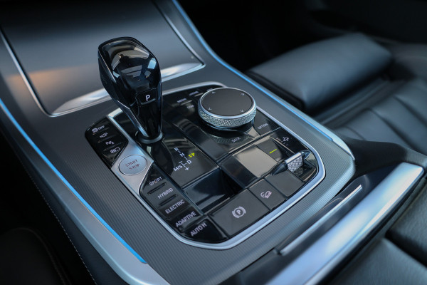 BMW X5 xDrive45e High Executive | BTW | PANO | H&K | 360 | LASER | LUCHTVERING | ELEK TREKHAAK | STOEL/STUURVERW |