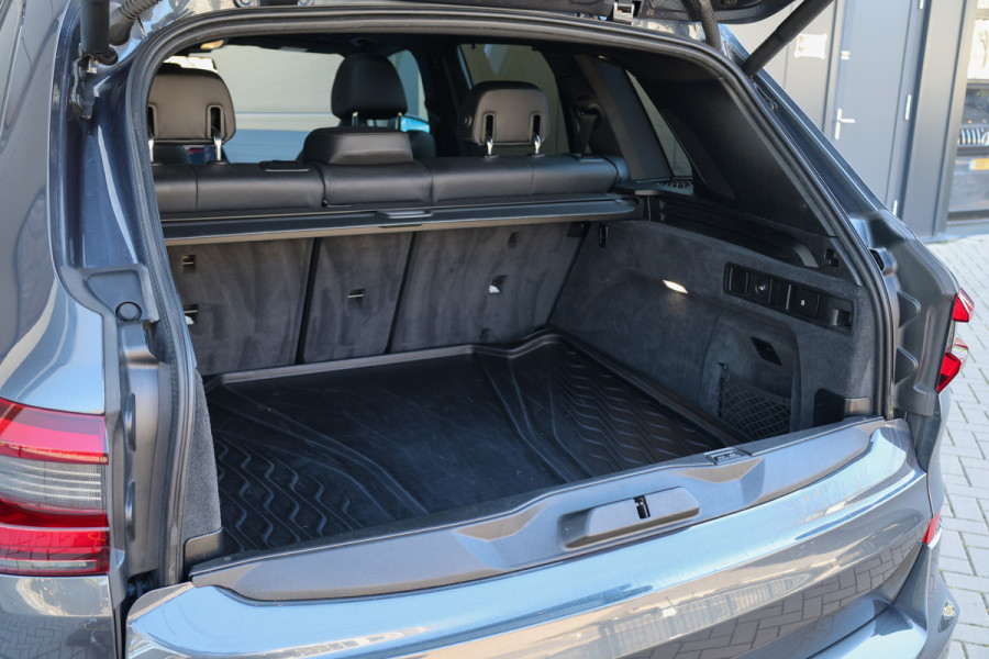 BMW X5 xDrive45e High Executive | BTW | PANO | H&K | 360 | LASER | LUCHTVERING | ELEK TREKHAAK | STOEL/STUURVERW |
