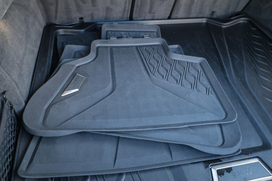 BMW X5 xDrive45e High Executive | BTW | PANO | H&K | 360 | LASER | LUCHTVERING | ELEK TREKHAAK | STOEL/STUURVERW |