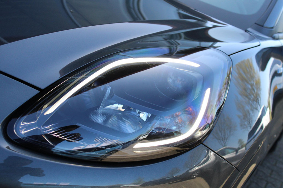 Ford Puma 1.0 EcoBoost Hybrid ST-Line X | Winterpack | Panoramdak | Adaptive cruise control | Camera |
