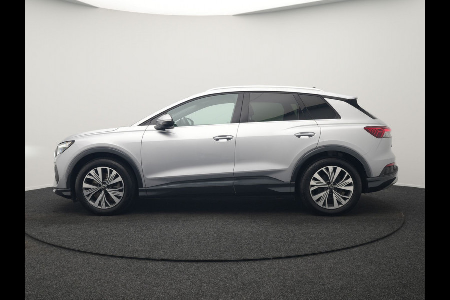 Audi Q4 e-tron 50 quattro Advanced edition 77 kWh 300pk Dealer O.H. | Apple Carplay | Voorstoelen Verwarmd | Navigatie Plus | 19"L.M | LED | Cruise Control | DAB | Virtual |