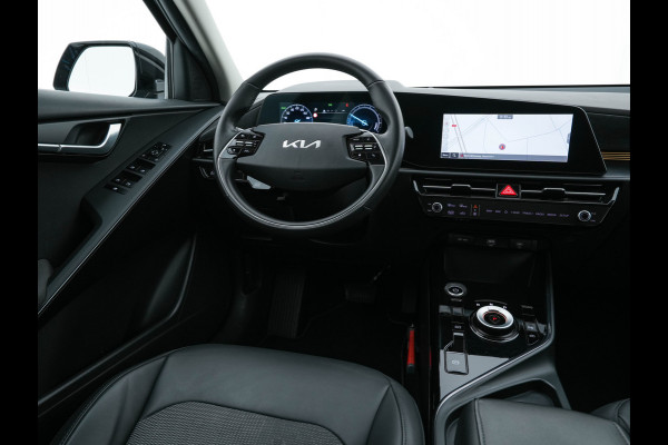 Kia Niro EV DynamicLine 64.8 kWh [ 3-Fase ] {SOH-100%} (INCL.BTW) *LEATHER-FABRIC | ADAPTIVE-CRUISE | DIGI-COCKPIT | KEYLESS | CAMERA | DAB | COMFORT-SEATS | SHIFT-PADDLES | ECC | PDC | 17''ALU*