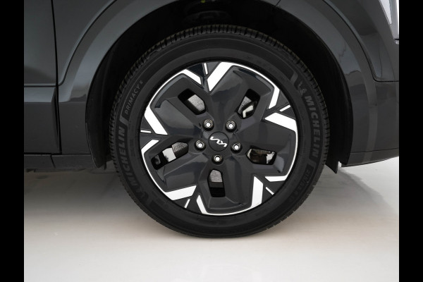 Kia Niro EV DynamicLine 64.8 kWh [ 3-Fase ] {SOH-100%} (INCL.BTW) *LEATHER-FABRIC | ADAPTIVE-CRUISE | DIGI-COCKPIT | KEYLESS | CAMERA | DAB | COMFORT-SEATS | SHIFT-PADDLES | ECC | PDC | 17''ALU*