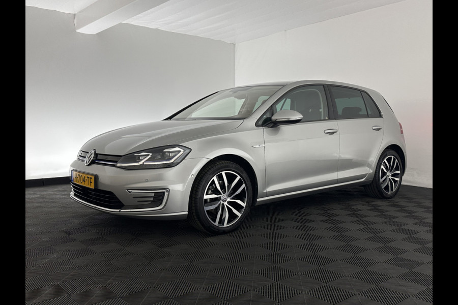 Volkswagen e-Golf E-DITION (INCL-BTW) *HEATPUMP | LEATHER | ADAPTIVE-CRUISE | FULL-LED | DYNAUDIO | DIGI-COCKPIT | NAVI-FULLMAP | CAMERA | KEYLESS | AMBIENT-LIGHT | DAB | ECC | CCS-FASTLOADER | PDC | 17''ALU*