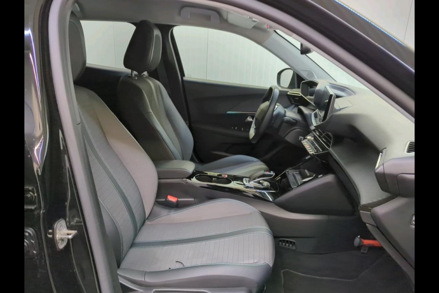 Peugeot e-2008 EV Allure Pack 50 kWh | 46.700 KM | Pack Drive | 3D Navigatie | Stoelverwarming | WORDT VERWACHT