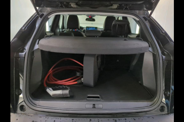 Peugeot e-2008 EV Allure Pack 50 kWh | 46.700 KM | Pack Drive | 3D Navigatie | Stoelverwarming | WORDT VERWACHT