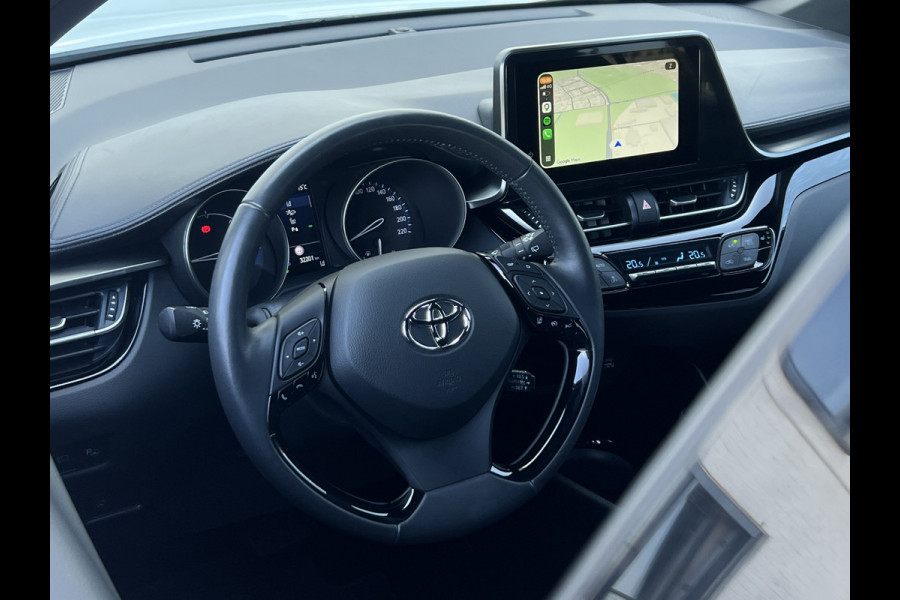 Toyota C-HR 2.0 Hybrid Team D | Trekhaak | Premium LED | Carplay | ACC | Camera | Dodehoek