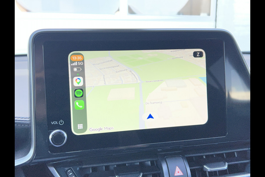 Toyota C-HR 2.0 Hybrid Team D | Trekhaak | Premium LED | Carplay | ACC | Camera | Dodehoek