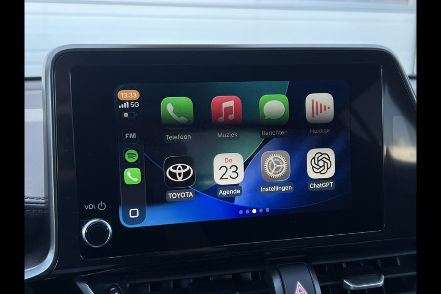 Toyota C-HR 2.0 Hybrid Team D | Trekhaak | Premium LED | Carplay | ACC | Camera | Dodehoek