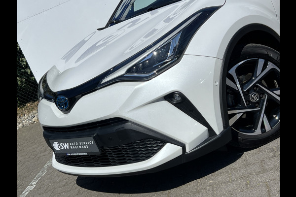 Toyota C-HR 2.0 Hybrid Team D | Trekhaak | Premium LED | Carplay | ACC | Camera | Dodehoek