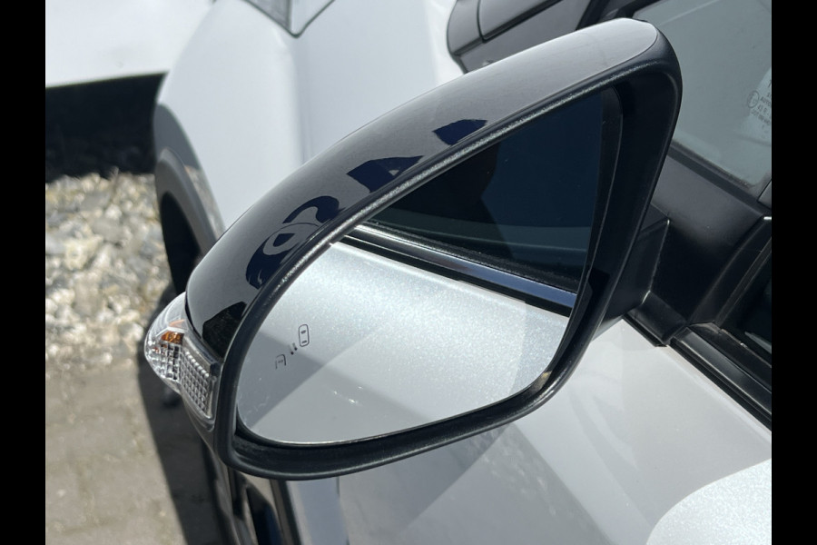 Toyota C-HR 2.0 Hybrid Team D | Trekhaak | Premium LED | Carplay | ACC | Camera | Dodehoek