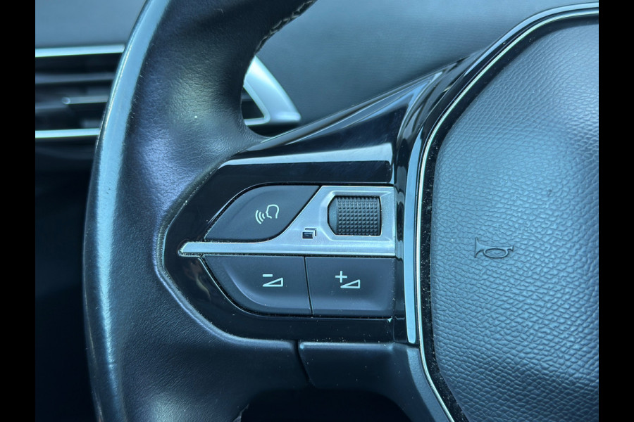 Peugeot 3008 1.2 PureTech Crossway / Schuifdak / 2020 !